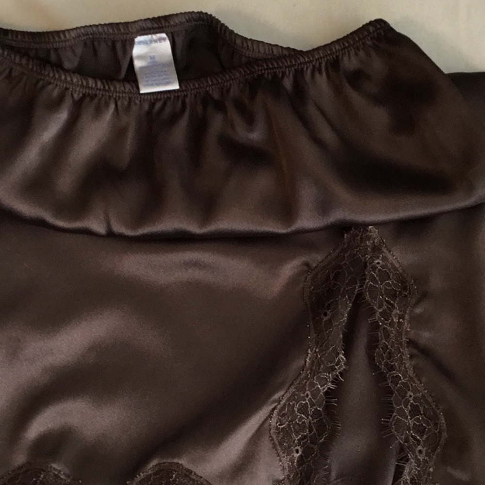 Cabernet lace half slip